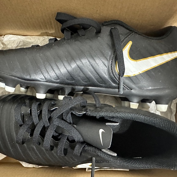 Nike Tiempo Rio IV FG Football Soccer Cleats (5Y) - Picture 2 of 10